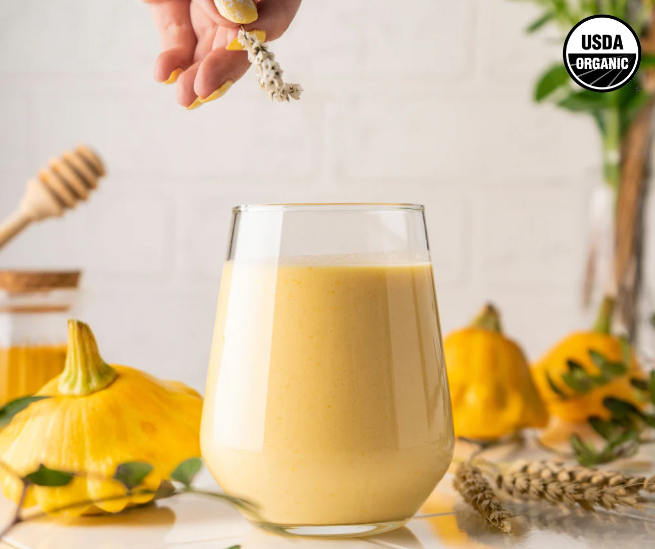 turmeric-latte-starter-kit-u3 1._Turmeric_6e512dba-33d3-4867-a890-51e27d14ee92.jpg